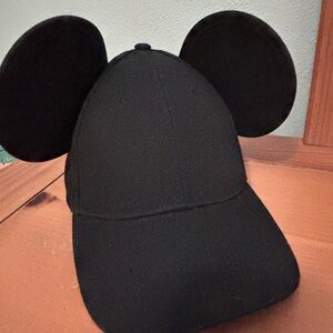 Cakeworthy Black Mouse Ear Cap